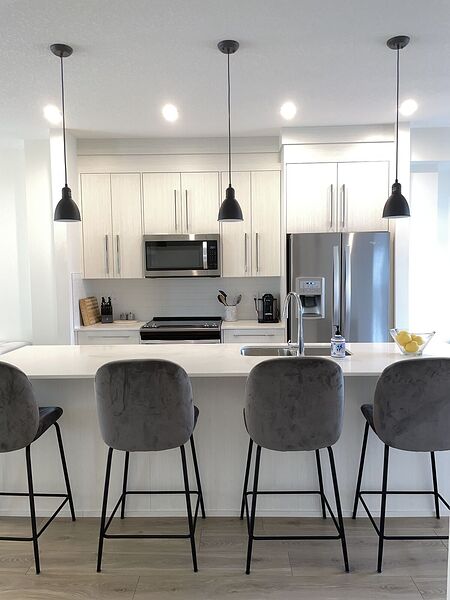 Calgary 3 bedrooms Townhouse for rent. Property photo: 746959-2
