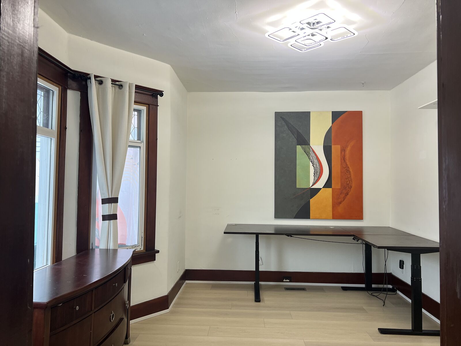 Calgary 2 + Den bedrooms Main Floor for rent. Property photo: 746978-1