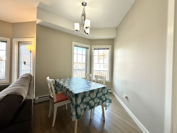 Calgary 2 bedrooms Condo Unit for rent. Property photo: 746996-3