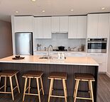 Corner Unit 2 Bed 2 Bath - 1100 SQFT!  Parking Included!