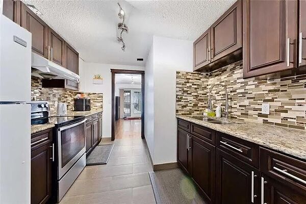 Calgary 2 bedrooms Basement for rent. Property photo: 747119-2