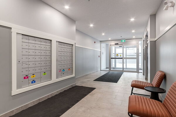 Calgary 1 bedroom Condo Unit for rent. Property photo: 747139-2
