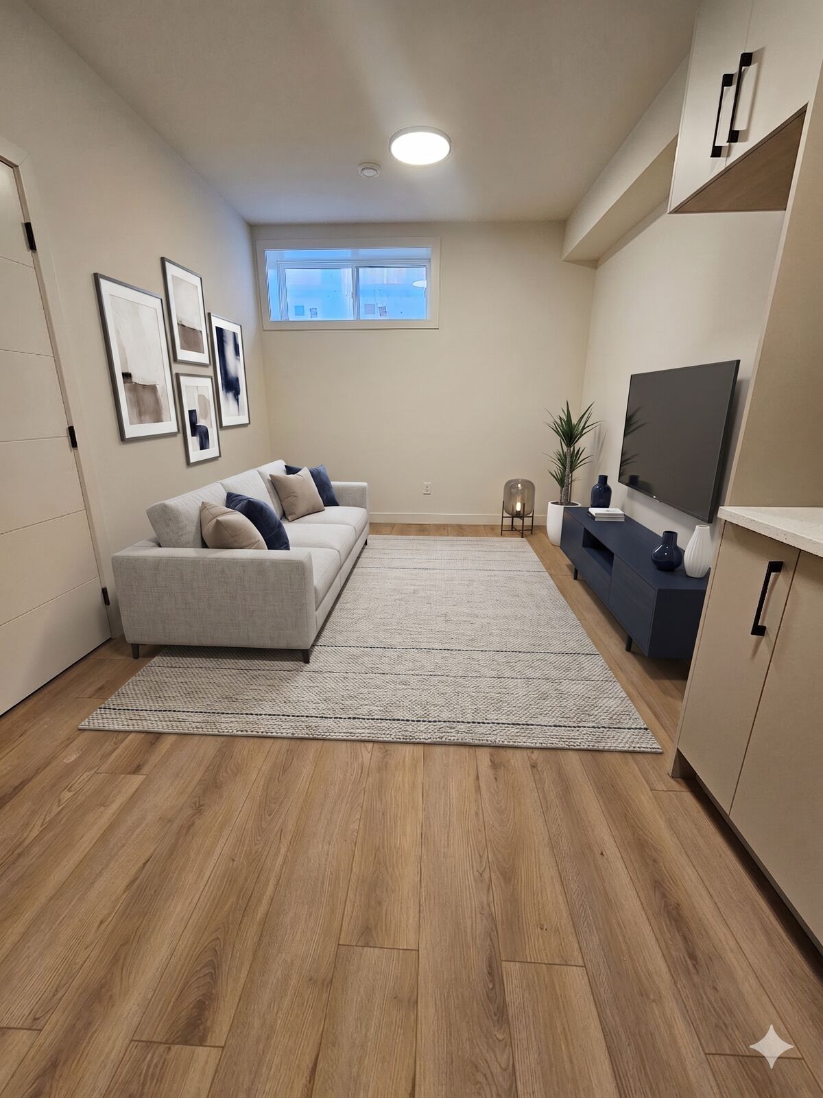 Calgary 1 bedroom Basement for rent. Property photo: 747202-1