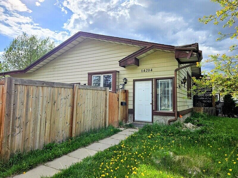 Edmonton 5 bedrooms House for rent. Property photo: 747254-1