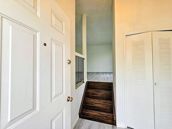 Edmonton 5 bedrooms House for rent. Property photo: 747254-2