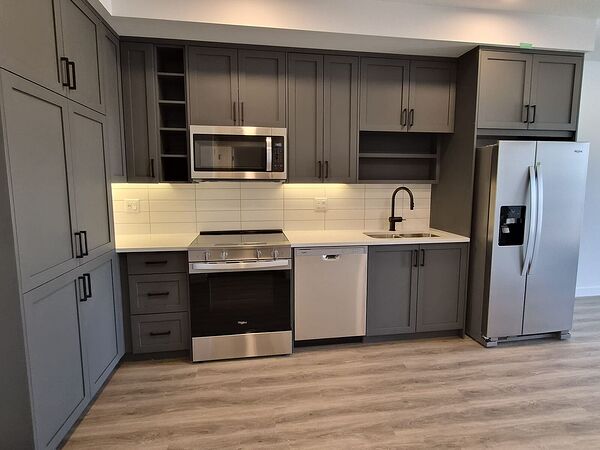 Calgary 1 bedroom Condo Unit for rent. Property photo: 747256-2