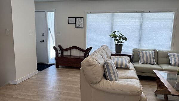 Calgary 4 bedrooms House for rent. Property photo: 747305-3