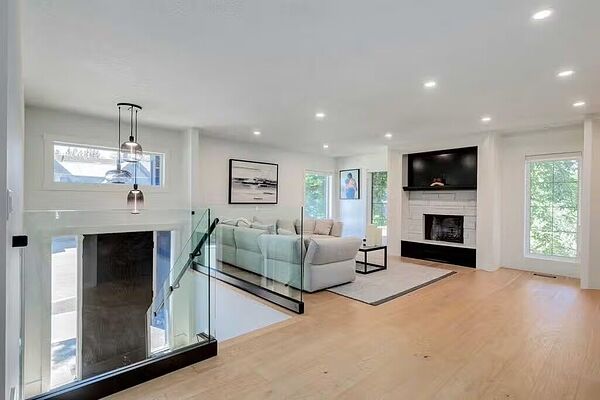 Calgary 4 + Den bedrooms House for rent. Property photo: 747457-3