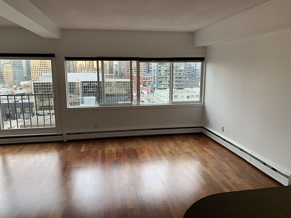 Calgary 1 bedroom Condo Unit for rent. Property photo: 747531-2