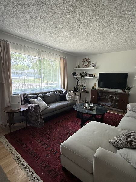 Calgary 3 bedrooms Main Floor for rent. Property photo: 747572-3