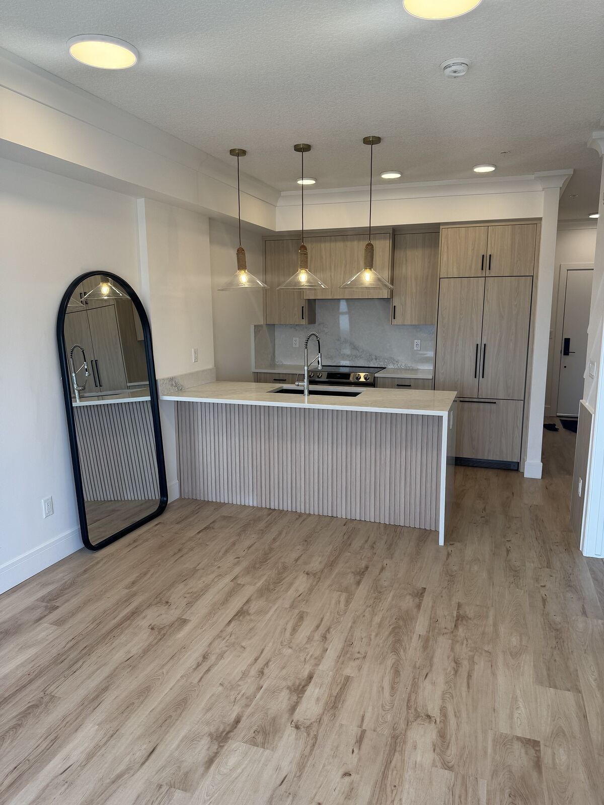 Calgary 1 + Den bedrooms Condo Unit for rent. Property photo: 747573-1
