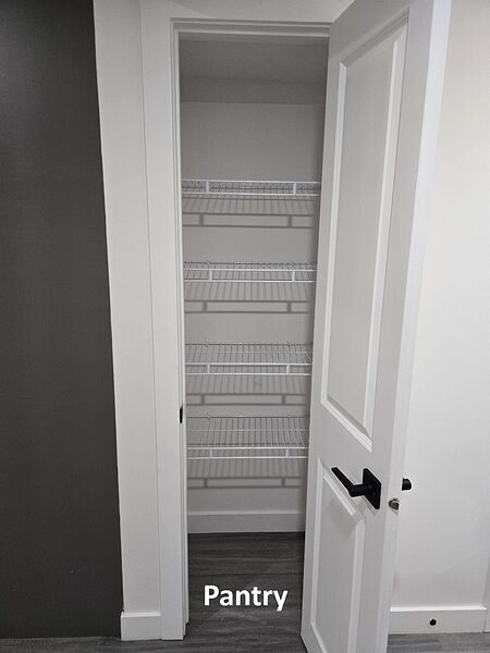 Calgary 1 bedroom Basement for rent. Property photo: 747630-3
