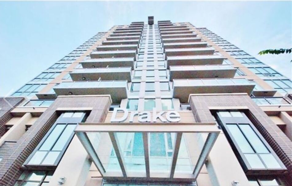 Calgary studio Condo Unit for rent. Property photo: 747661-1