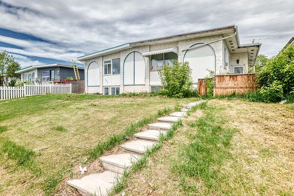 Calgary 3 bedrooms Main Floor for rent. Property photo: 747711-2