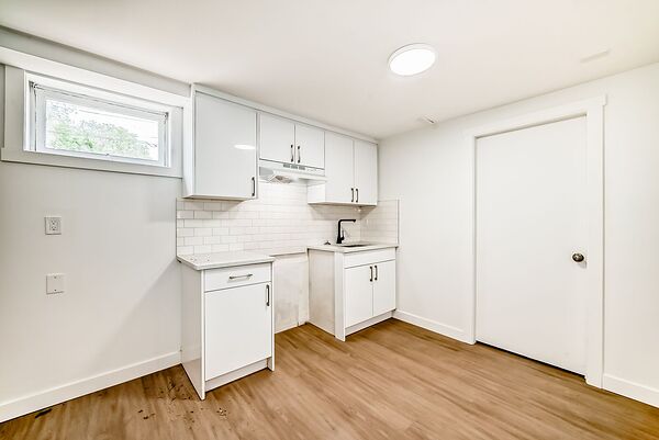 Calgary 2 bedrooms House for rent. Property photo: 747712-3