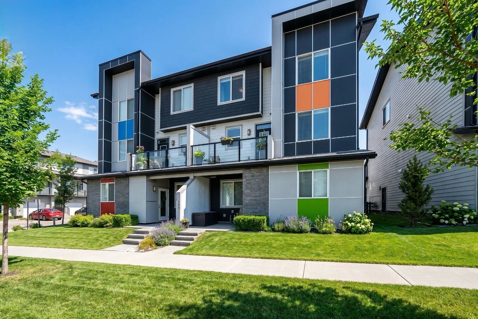 Calgary 3 bedrooms House for rent. Property photo: 747721-1