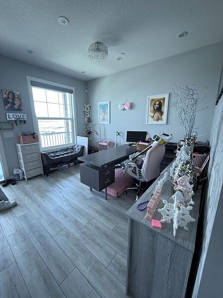 Calgary 3 bedrooms House for rent. Property photo: 747729-3