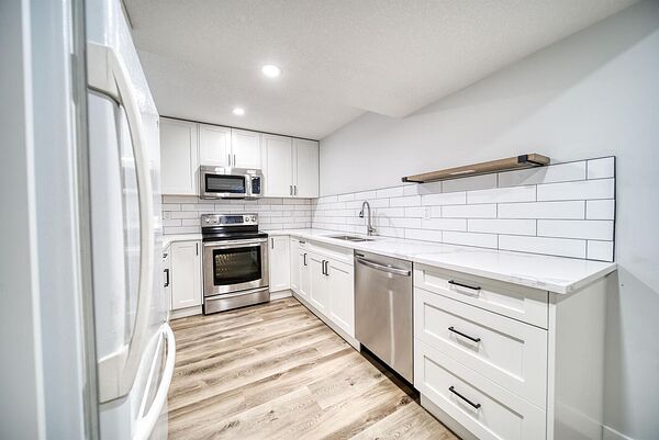 Calgary 2 bedrooms Basement for rent. Property photo: 747798-2