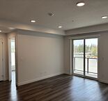 LARGE 2 bedroom 2 Bath Suite in the HEART of the University District