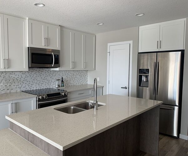 Calgary 1 + Den bedrooms Condo Unit for rent. Property photo: 747922-3