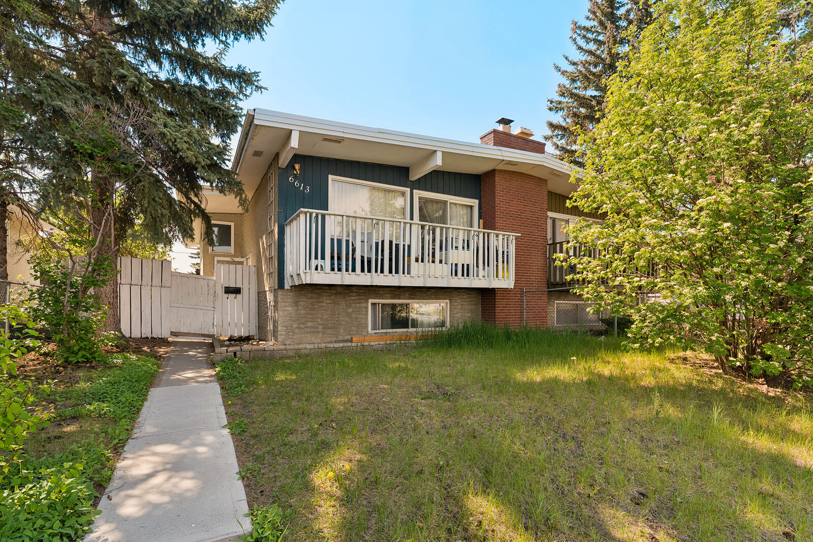 Calgary 2 bedrooms Basement for rent. Property photo: 747923-1