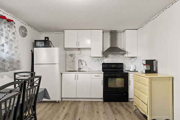 Calgary 2 bedrooms Basement for rent. Property photo: 747923-3