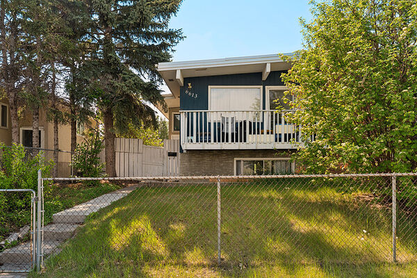 Calgary 2 bedrooms Basement for rent. Property photo: 747923-2