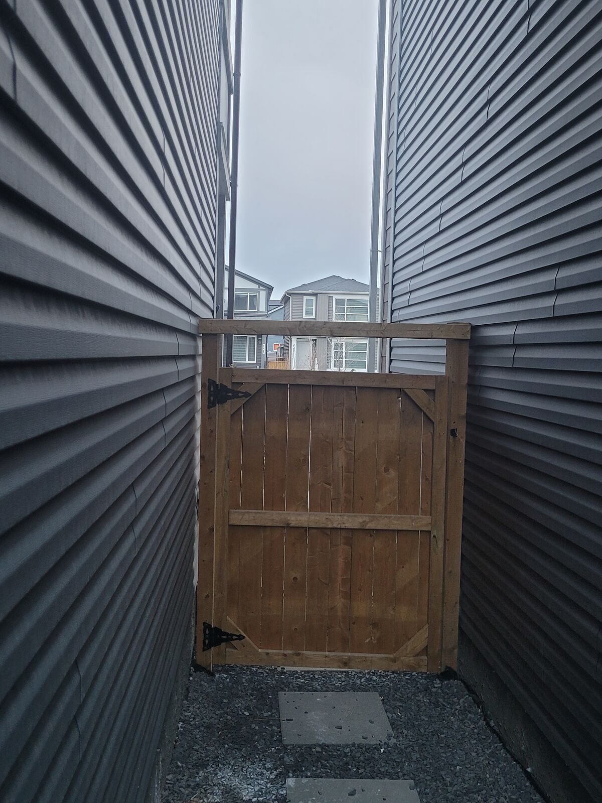 Calgary 2 bedrooms Basement for rent. Property photo: 747965-1