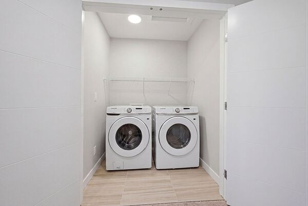 Calgary 4 bedrooms House for rent. Property photo: 747993-2