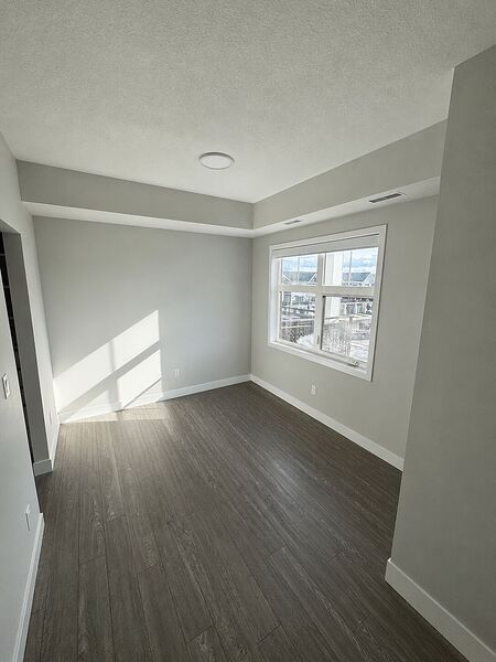 Calgary 2 bedrooms Condo Unit for rent. Property photo: 748008-3