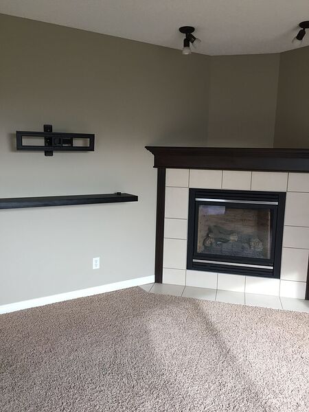 Calgary 3 bedrooms House for rent. Property photo: 748017-3