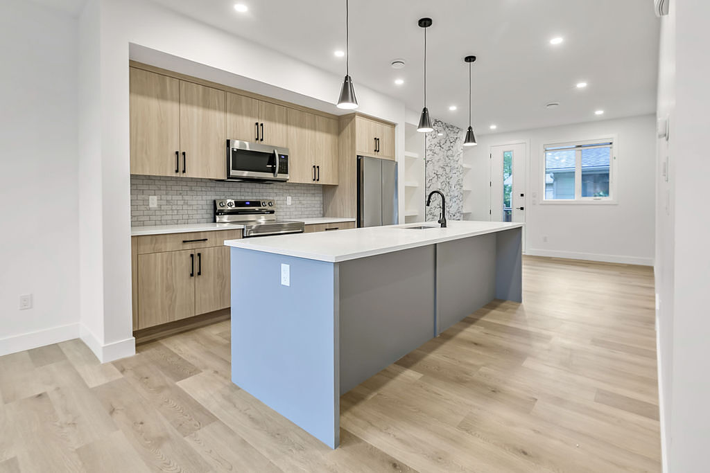 Calgary 3 bedrooms Townhouse for rent. Property photo: 748033-1