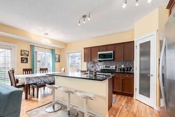 Calgary 3 bedrooms Main Floor for rent. Property photo: 748097-3