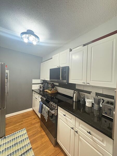 Calgary 2 bedrooms Condo Unit for rent. Property photo: 748139-3