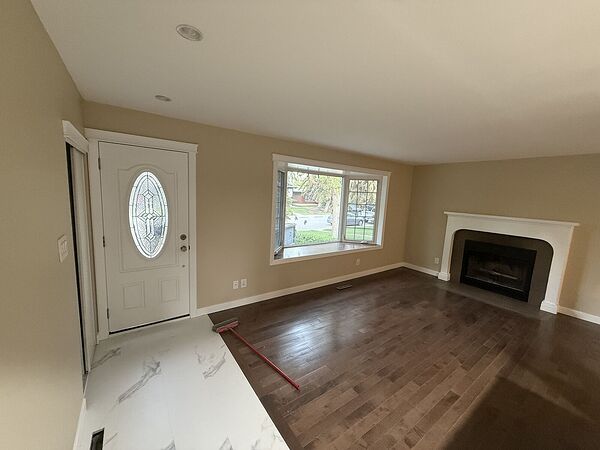 Calgary 2 + Den bedrooms Main Floor for rent. Property photo: 748238-2