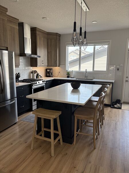 Calgary 3 bedrooms Main Floor for rent. Property photo: 748256-2