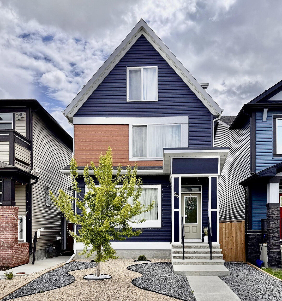 Calgary 3 bedrooms House for rent. Property photo: 748317-1