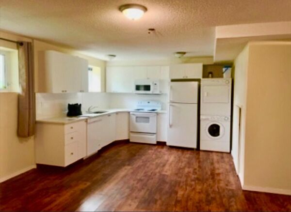 Calgary 2 bedrooms Basement for rent. Property photo: 748421-2