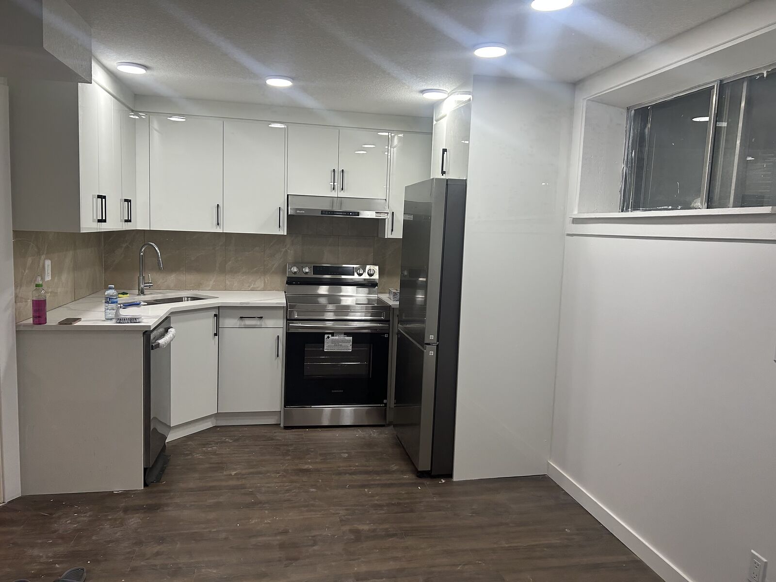 Calgary 2 bedrooms Basement for rent. Property photo: 748459-1