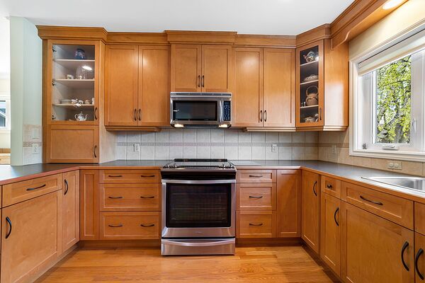Calgary 3 bedrooms House for rent. Property photo: 748498-2