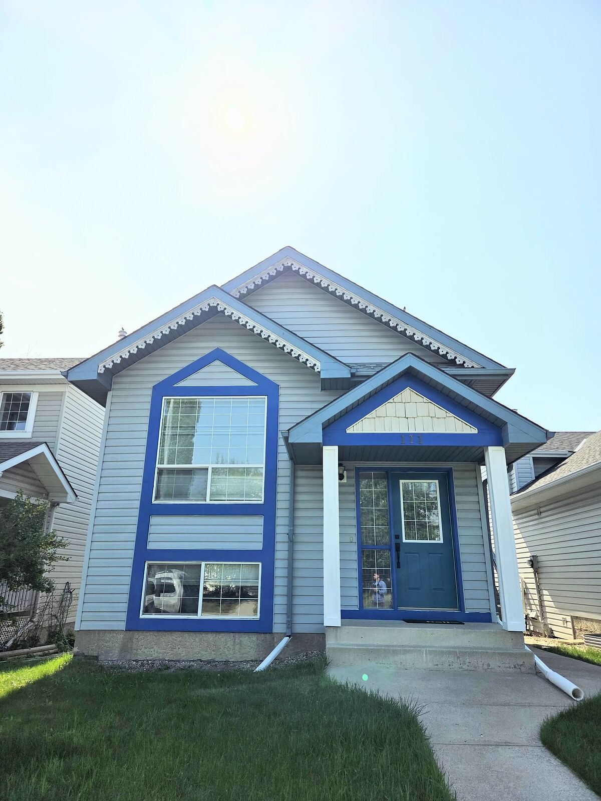 Calgary 4 bedrooms House for rent. Property photo: 748548-1