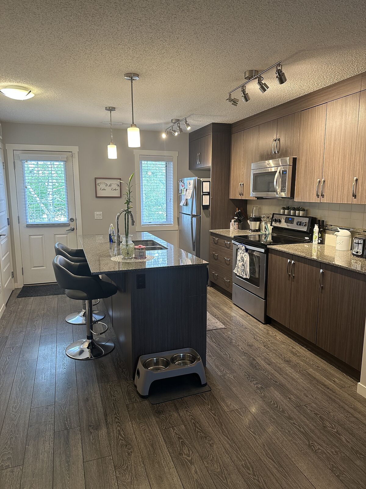 Calgary 1 bedroom Room For Rent for rent. Property photo: 748551-1