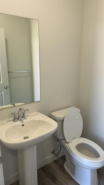 Calgary 3 + Den bedrooms Duplex for rent. Property photo: 748566-2