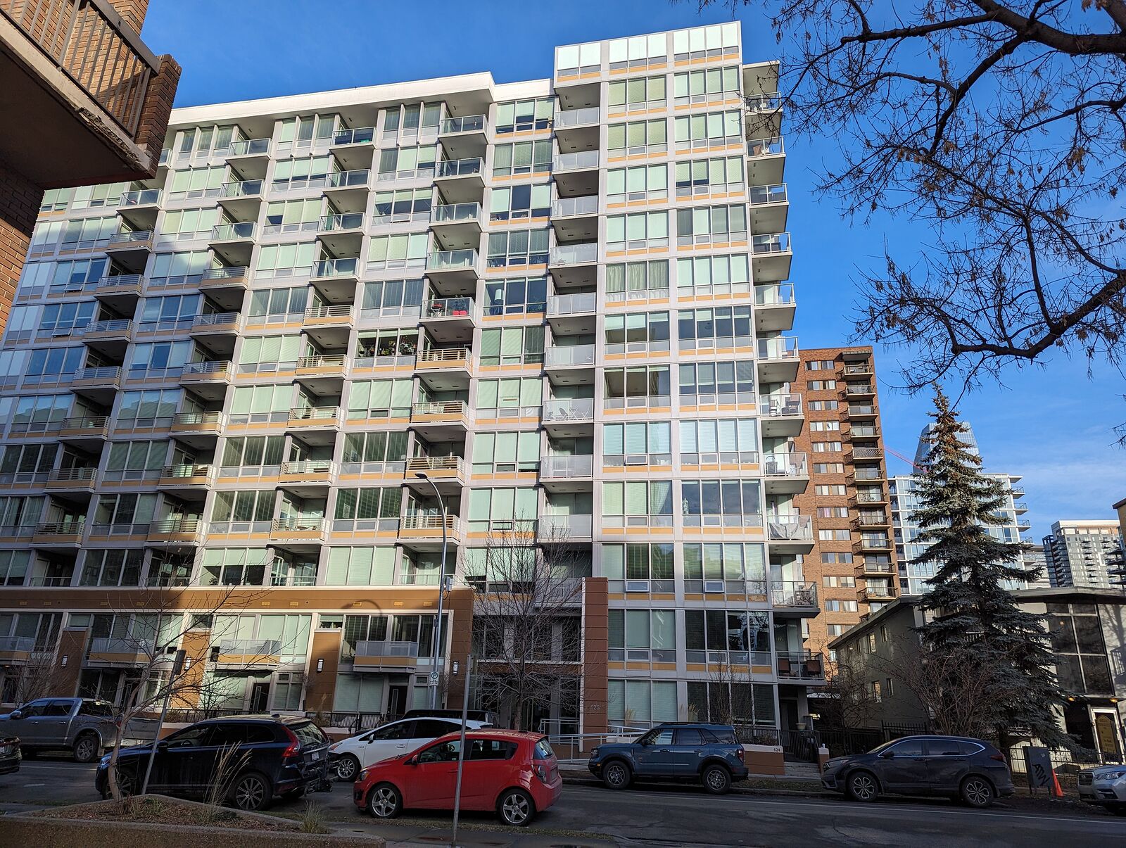 Calgary 1 bedroom Condo Unit for rent. Property photo: 748569-1
