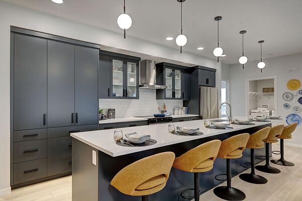 Calgary 2 bedrooms Condo Unit for rent. Property photo: 748571-2