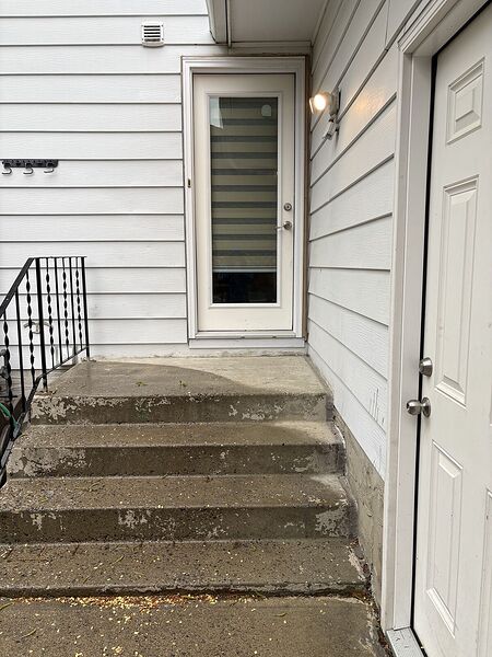 Calgary 1 + Den bedrooms Basement for rent. Property photo: 748595-3