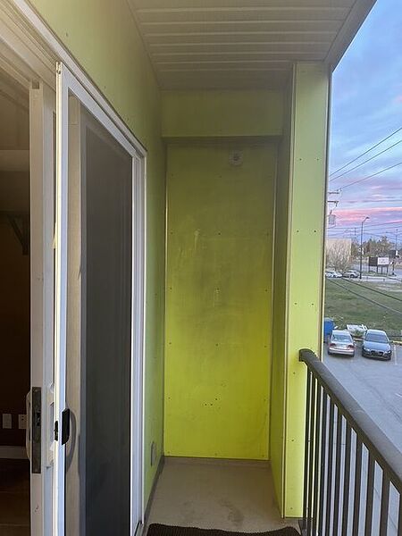 Calgary 1 bedroom Condo Unit for rent. Property photo: 748623-3