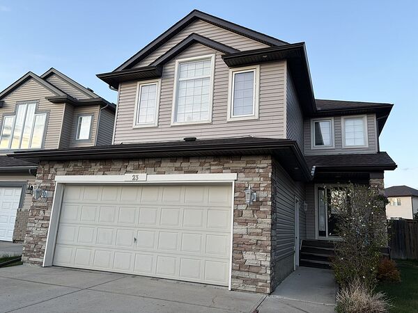 Calgary 4 bedrooms House for rent. Property photo: 748629-2