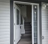BEAUTIFUL UPPER UNIT GEM IN MARTINDALE NE