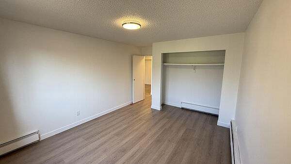 Calgary 1 bedroom Condo Unit for rent. Property photo: 748959-3